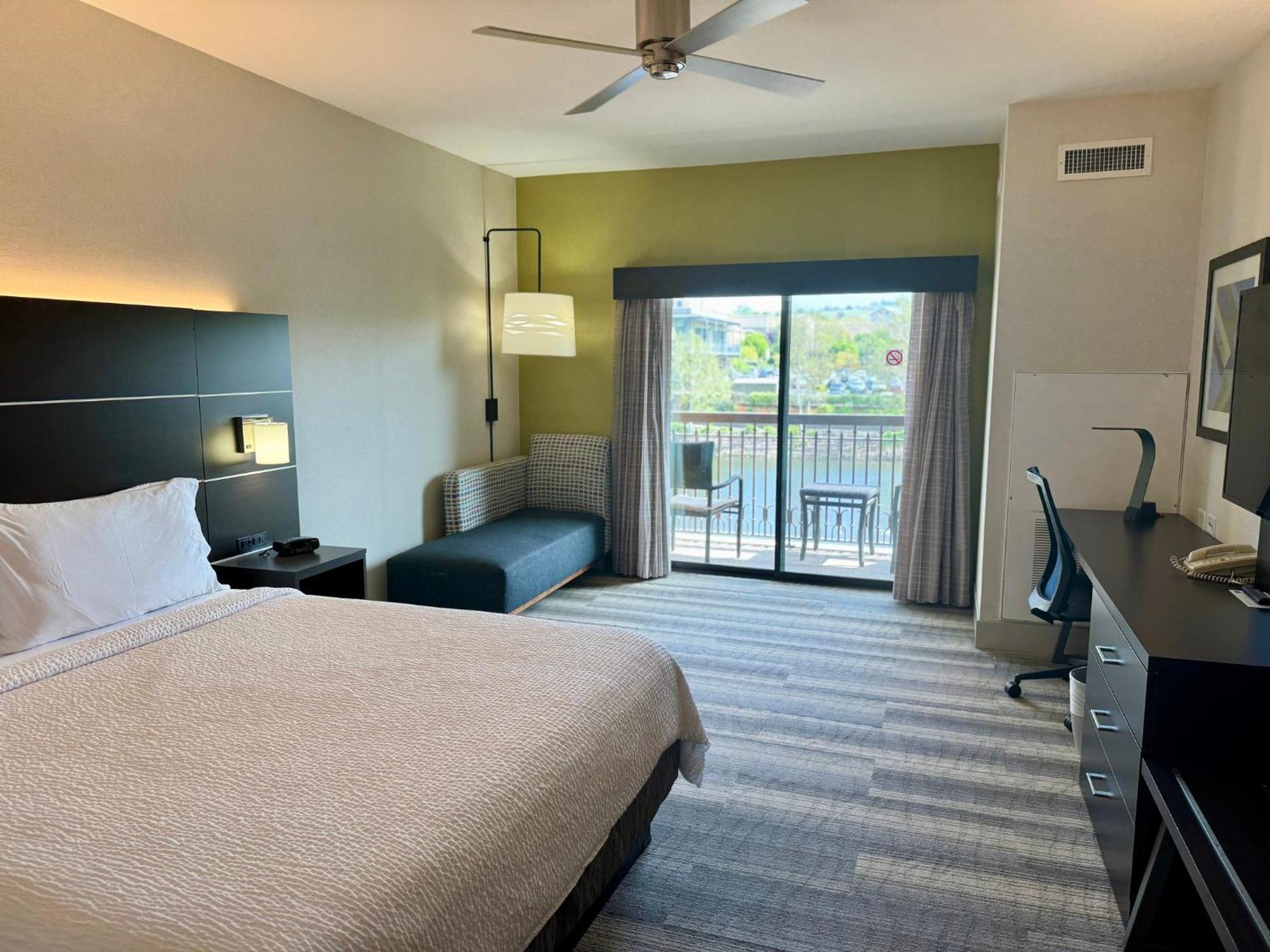 Holiday Inn Express Hotel & Suites El Dorado Hills By Ihg Екстериор снимка